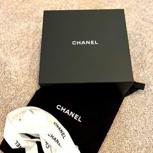 Chanel wallet box